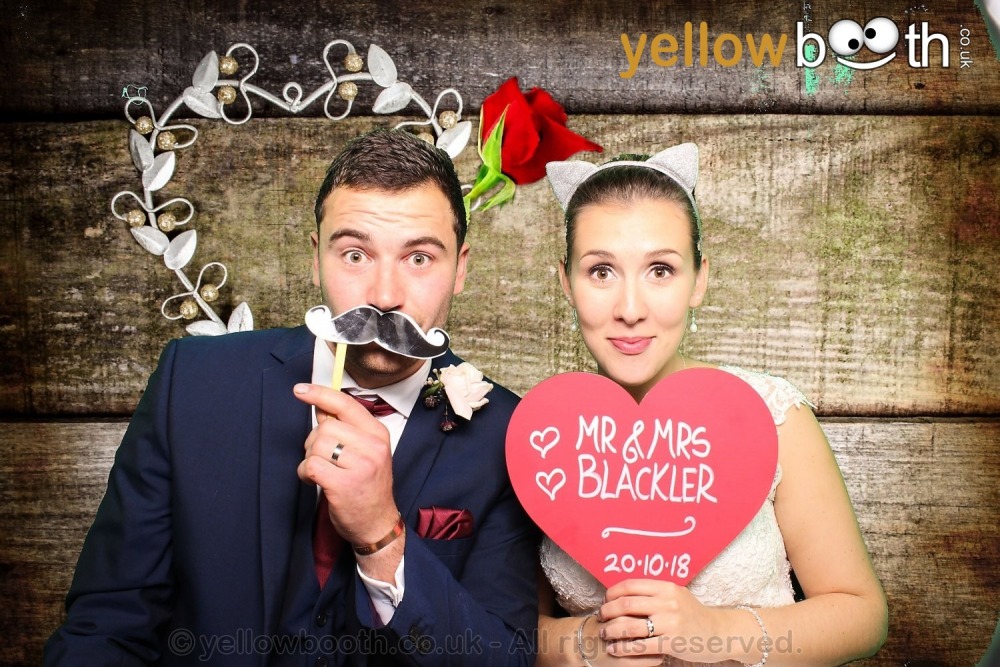 2018-10-20 Mr & Mrs Blackler, the Barn South Milton,